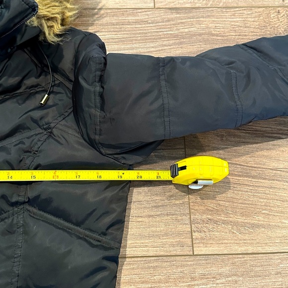 Kenneth Cole Quilted Down Puffer Coat with Fur Detachable Hood Size Small - Picture 6 of 9